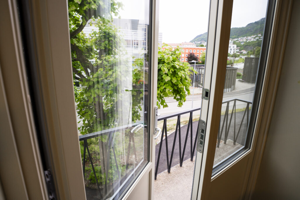 Balkong på Haraldsplass Gjestehus.